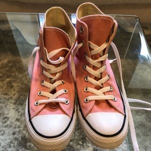 💞 PINK Converse 💞 Never worn